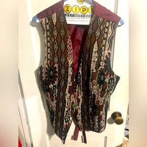 Vintage grandpa sweater for the fall/winter time 🍂🍁🍃